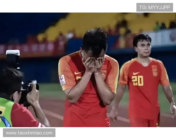 国足禁区争议频发引反思，苏超少年神锋转身破门成标杆