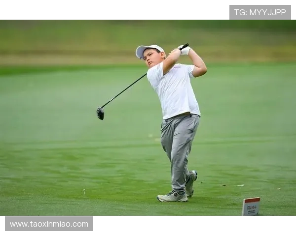 汇丰青少年北京站：崔景涵强势夺冠，李贽逆转未果止步半决赛(1)