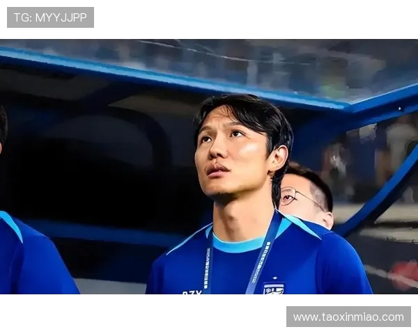 邓卓翔抵深备战：训练安排紧凑，状态饱满迎接关键战